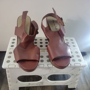 Wedge sandals